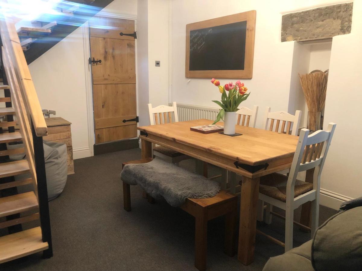 Primrose Cottage - Tideswell, Peak District المظهر الخارجي الصورة